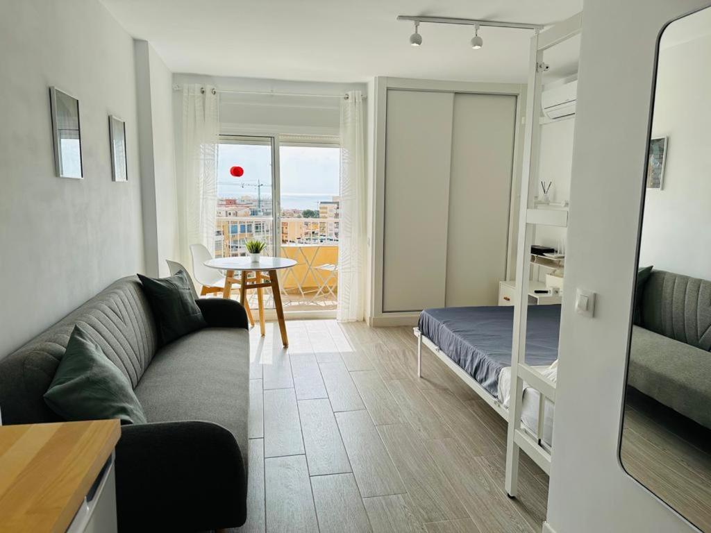 Modern White Studio Benalmadena Ngoại thất bức ảnh