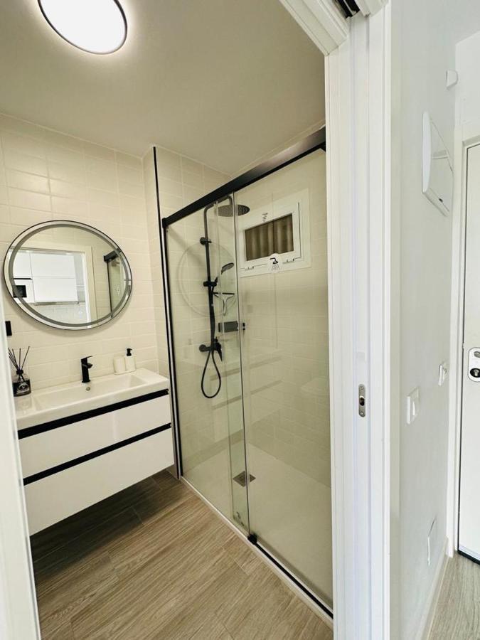 Modern White Studio Benalmadena Ngoại thất bức ảnh