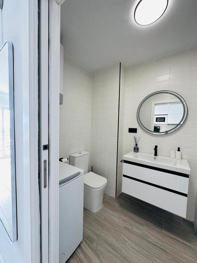 Modern White Studio Benalmadena Ngoại thất bức ảnh