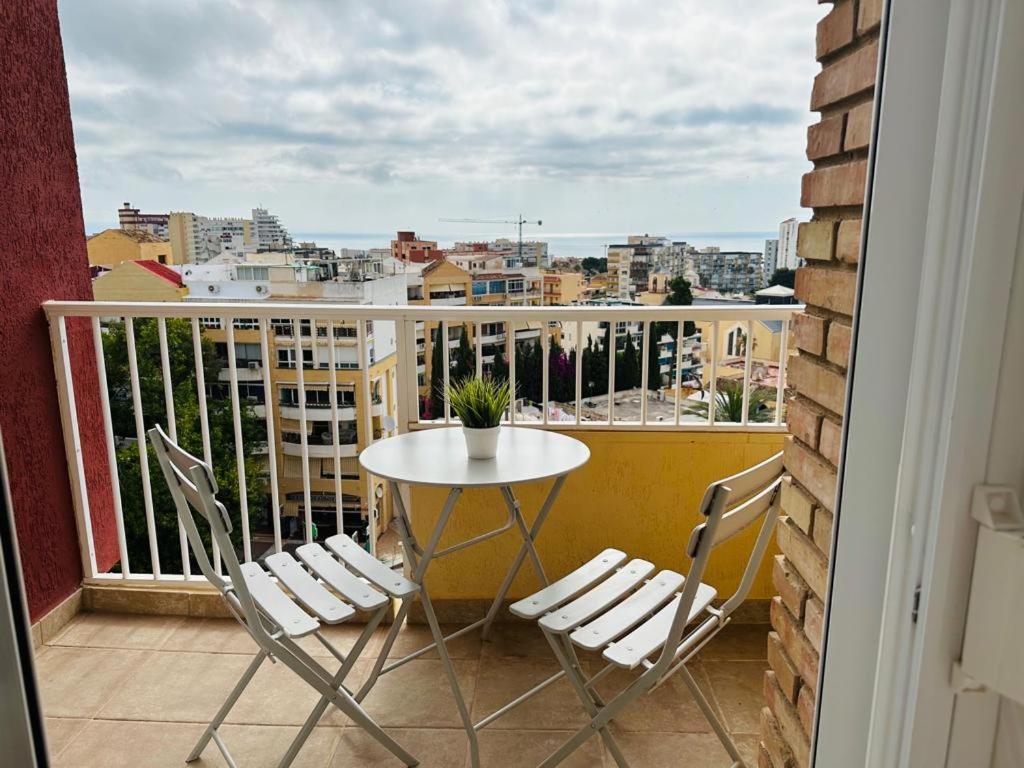 Modern White Studio Benalmadena Ngoại thất bức ảnh